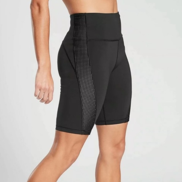 Athleta Hiit It 9” Bike Shorts - Picture 2 of 13